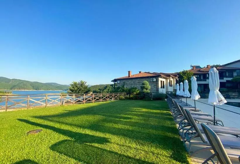 Rocca Resort