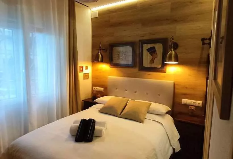 هاستل Studios Or Privates