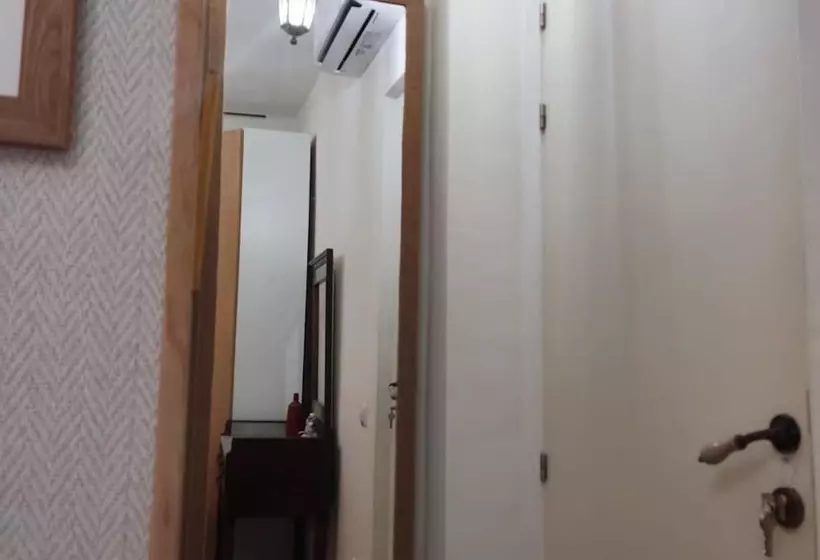 هاستل Studios Or Privates