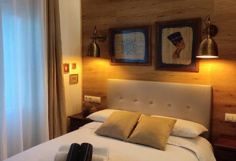 Общежитие Studios Or Privates