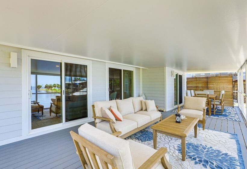 Canal Front Horseshoe Beach Home W/ Private Dock!