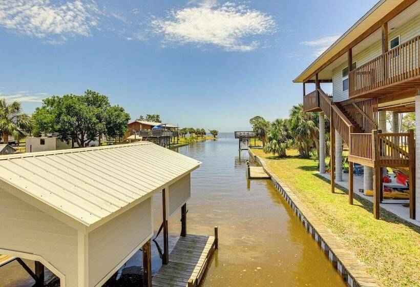 Canal Front Horseshoe Beach Home W/ Private Dock!