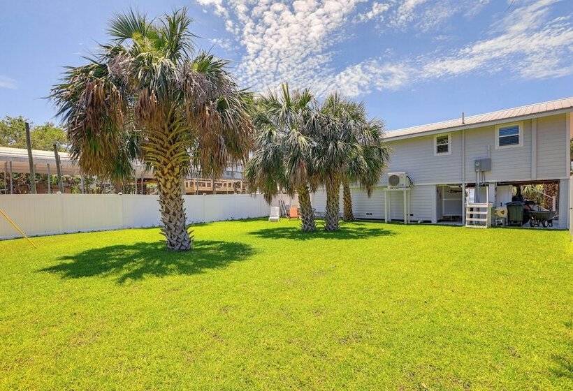 Canal Front Horseshoe Beach Home W/ Private Dock!