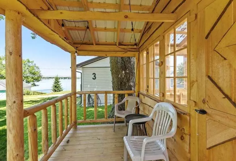 Chippewa Bluffs Resort