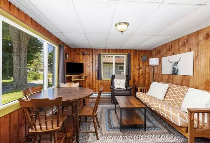 Chippewa Bluffs Resort