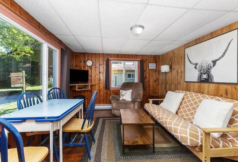 Chippewa Bluffs Resort