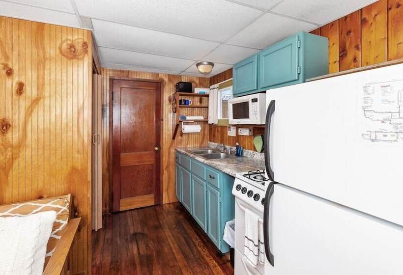 Chippewa Bluffs Resort