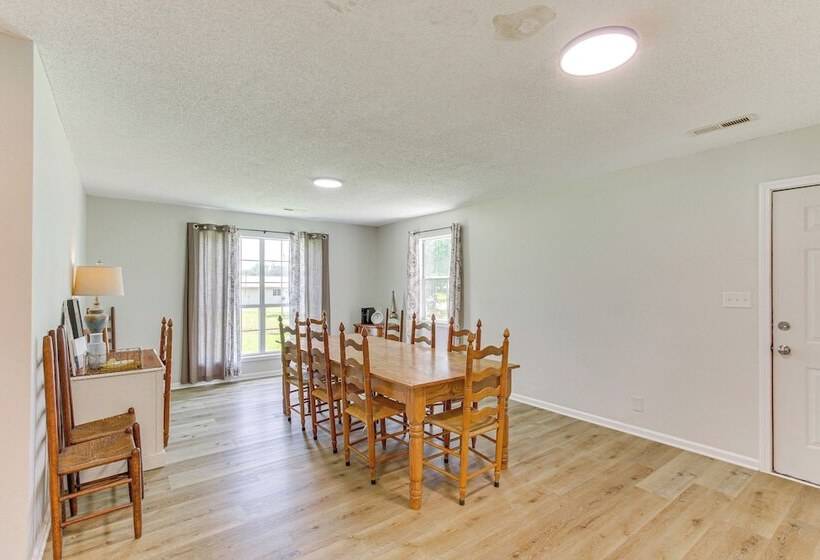 Expansive Florence Home ~ 6 Mi To Downtown!