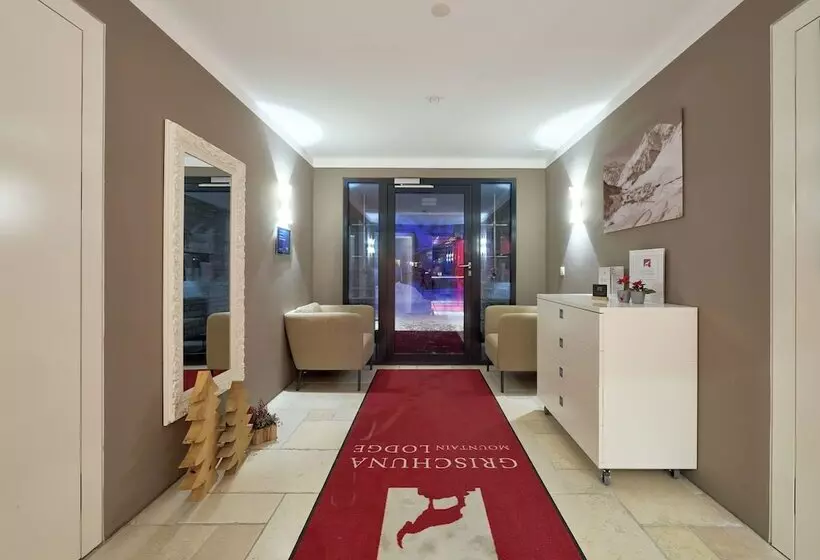 Hotelli Grischuna Mountain Lodge