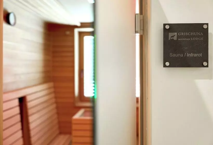 Hotelli Grischuna Mountain Lodge