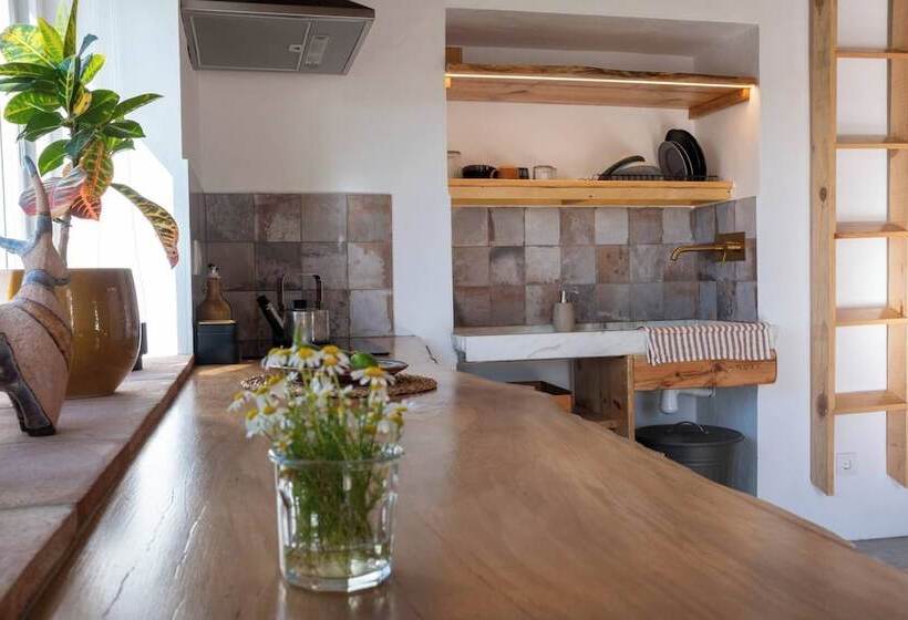 酒店 House On Monte Paxôra