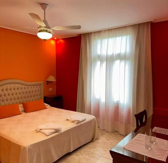 ホテル Intersur Independencia