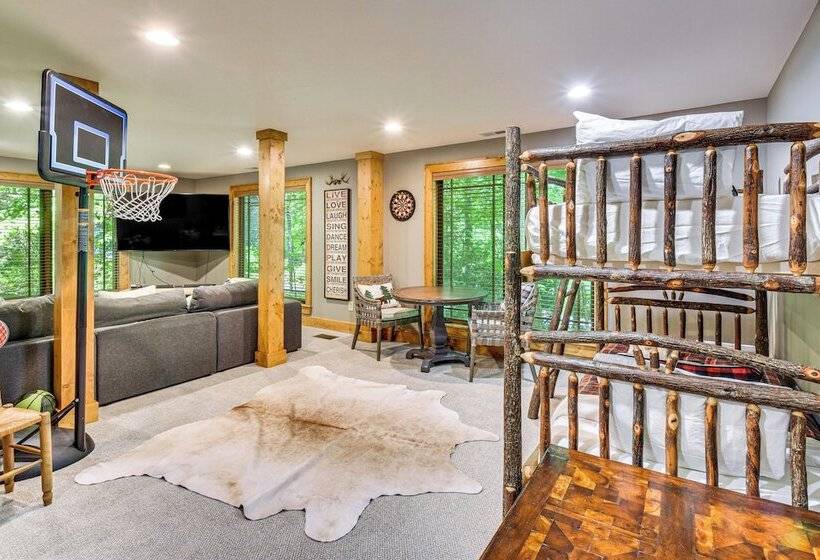 Luxe Trillium Home W/ Fire Pit, 5 Mi To Cashiers