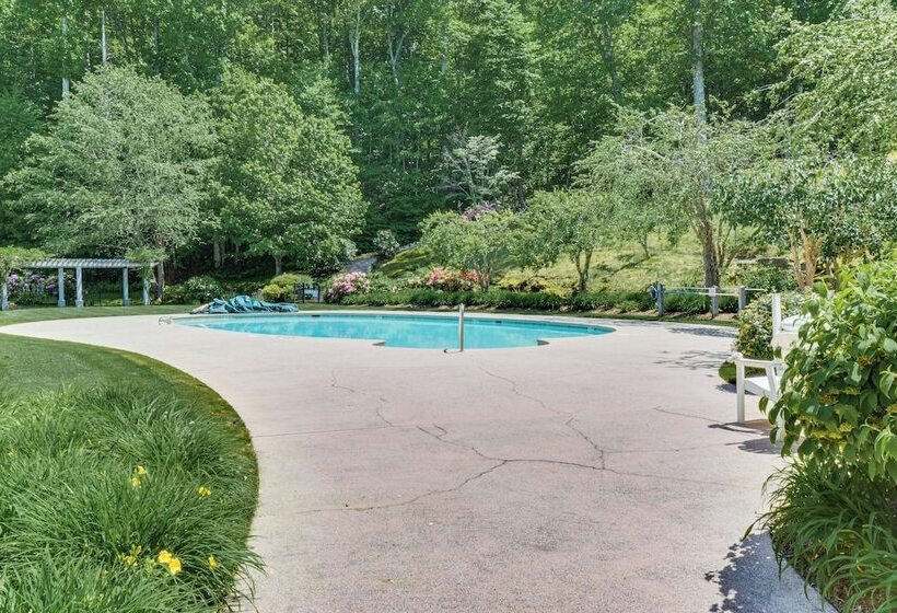 Luxe Trillium Home W/ Fire Pit, 5 Mi To Cashiers