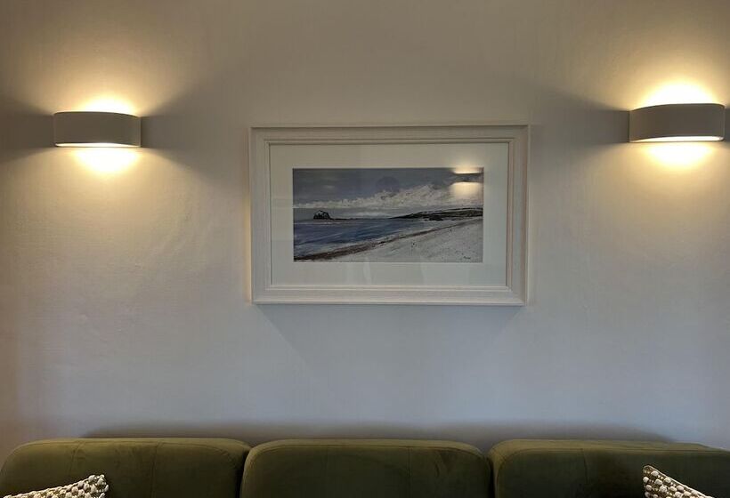 Luxury Northumberland Cottage Near Beach Sleeps 8