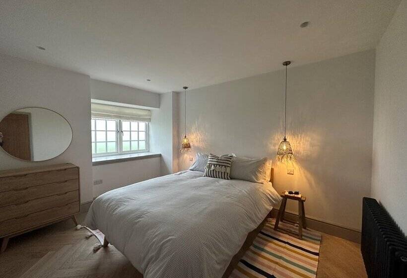 Luxury Northumberland Cottage Near Beach Sleeps 8