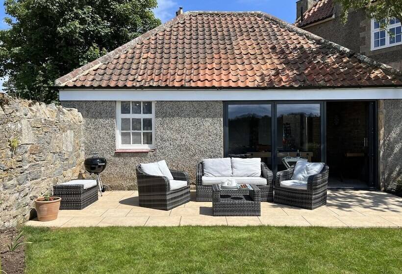 Luxury Northumberland Cottage Near Beach Sleeps 8
