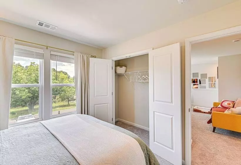 Modern Anderson Home W/ Fire Pit & Grill