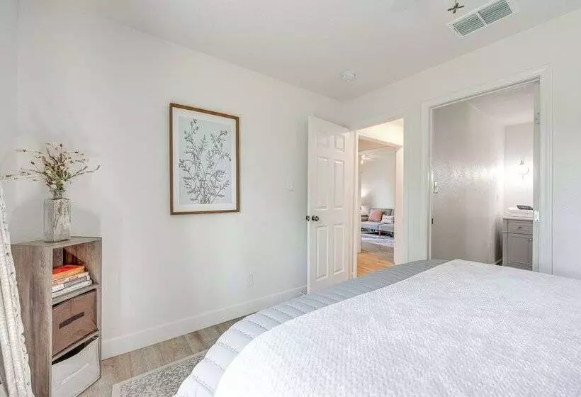 Modern Seguin Home: Steps To Trails & Park West!