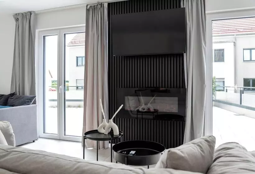 Moonliving Boutique Apartments