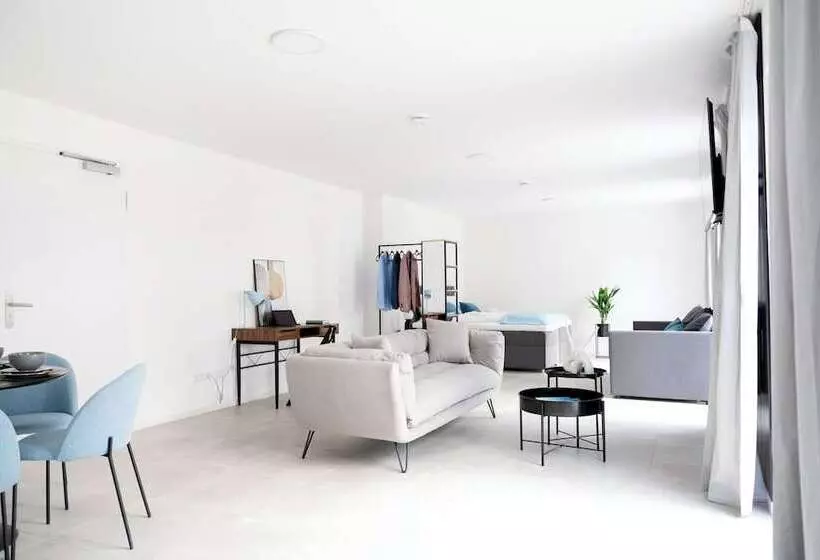 Moonliving Boutique Apartments