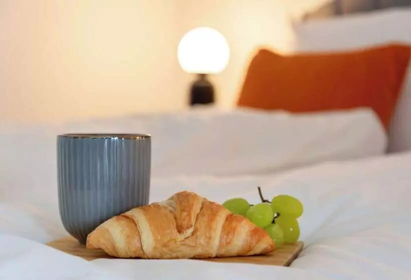 Moonliving Boutique Apartments