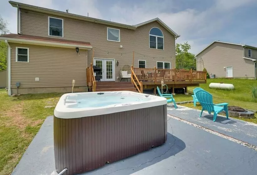 1 Mi To Lakes: Family Pocono Home W/ Fire Pits!