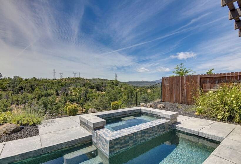 Private Redding Home W/ Pool & Mountain Views