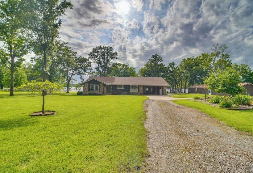 Group Getaway In Afton W/ On Site Lake Access