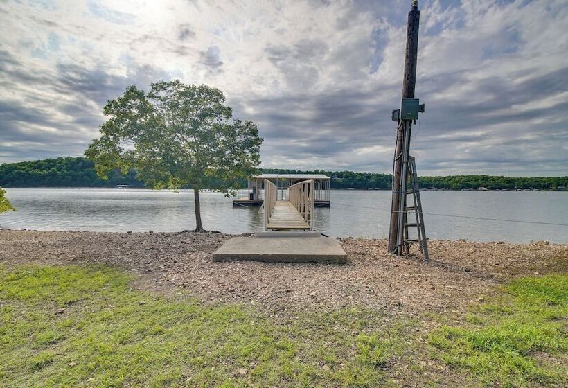 Group Getaway In Afton W/ On Site Lake Access