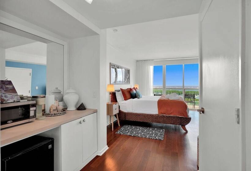 Amazing Sea View Studio