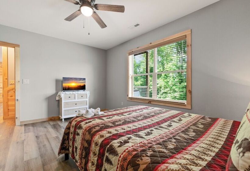 Eagle Mountain Cabin