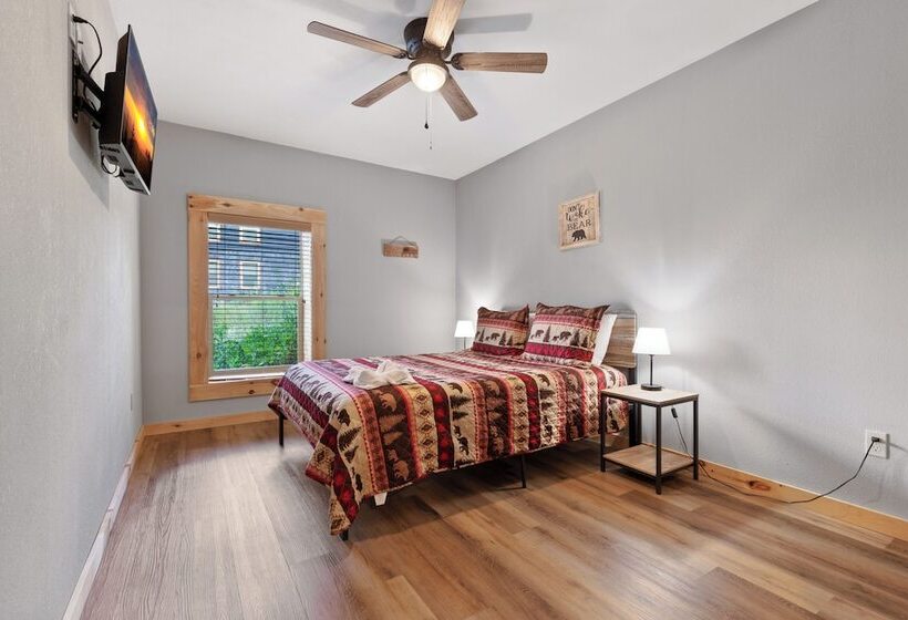 Eagle Mountain Cabin