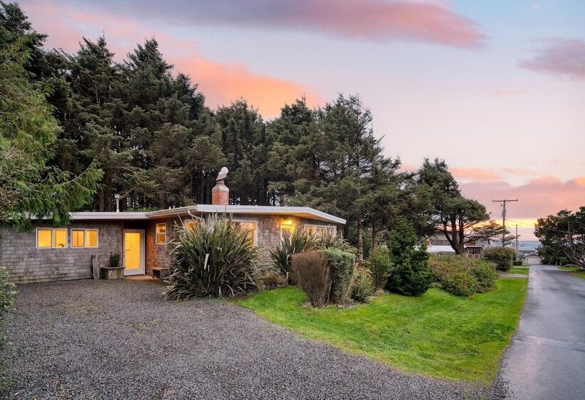 Four Bears By Avantstay Walk To Beach, Hot Tub, Ocean View