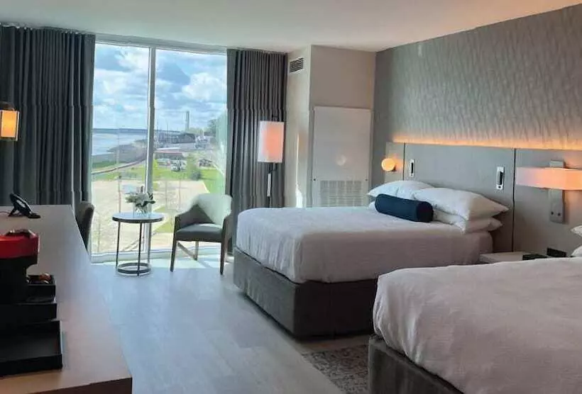 Hotelli The Riverview