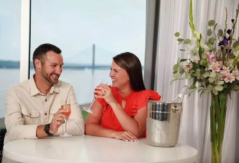 Hotelli The Riverview