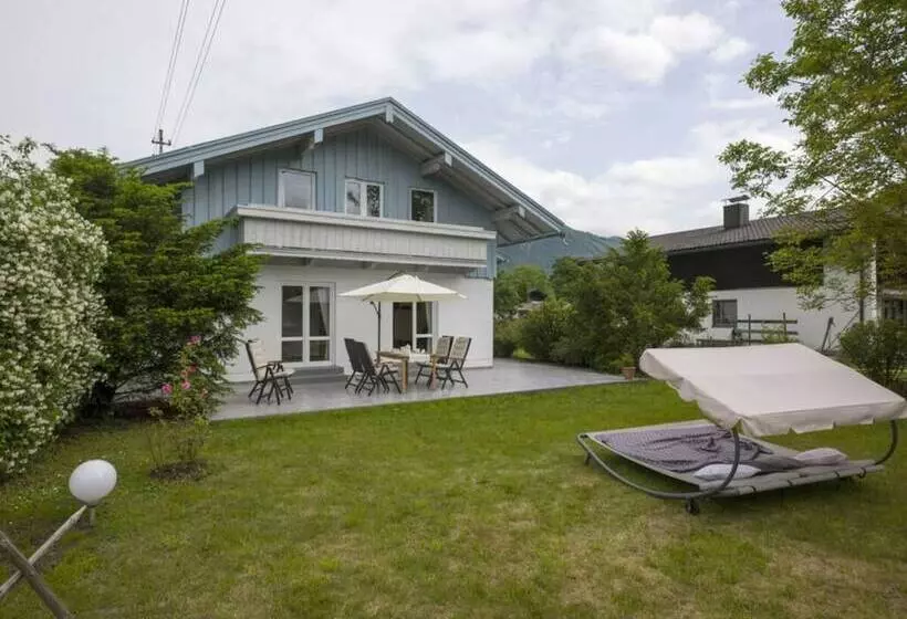 Kaiserblick Comfortable Holiday Residence