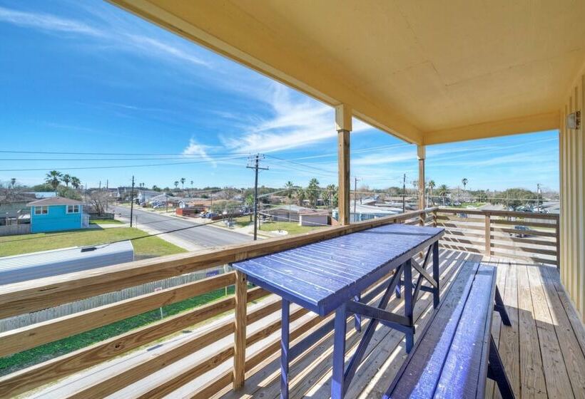 6bdr, Balcony W/ Bay View, Shared Pool + Boat Dock Keeper Red By Avantstay