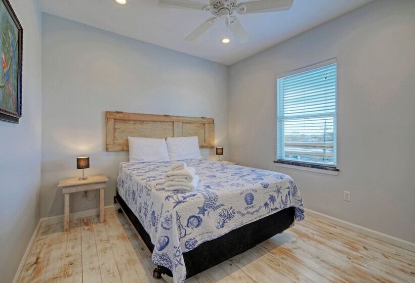 6bdr, Balcony W/ Bay View, Shared Pool + Boat Dock Keeper Red By Avantstay