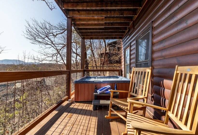 Misty Mountain By Avantstay Hot Tub, Mountain Views, Theater, Pool Table