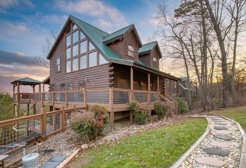 Misty Mountain By Avantstay Hot Tub, Mountain Views, Theater, Pool Table