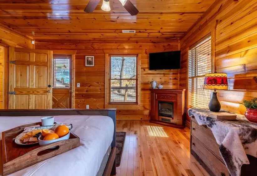 Misty Mountain By Avantstay Hot Tub, Mountain Views, Theater, Pool Table