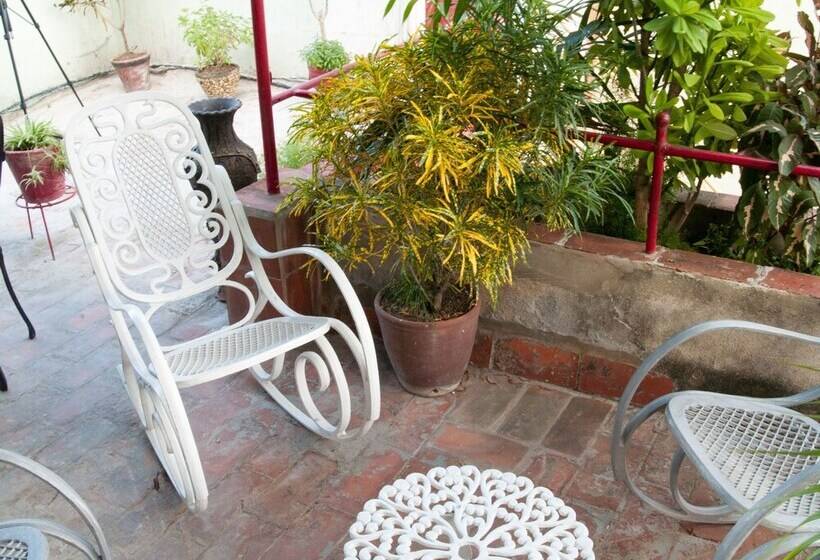 پانسیون Casa Anita