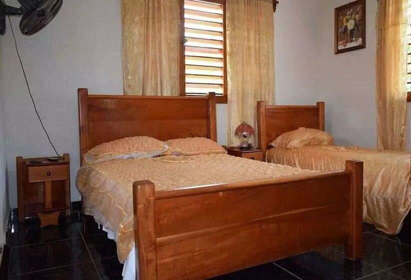 Majatalo Hostal Eida Y Lujan Playa La Boca