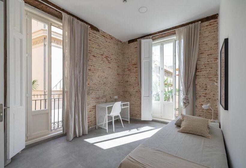 بنسيون Residencia Universitaria Trinitarios