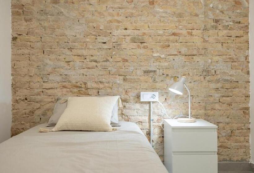 بنسيون Residencia Universitaria Trinitarios