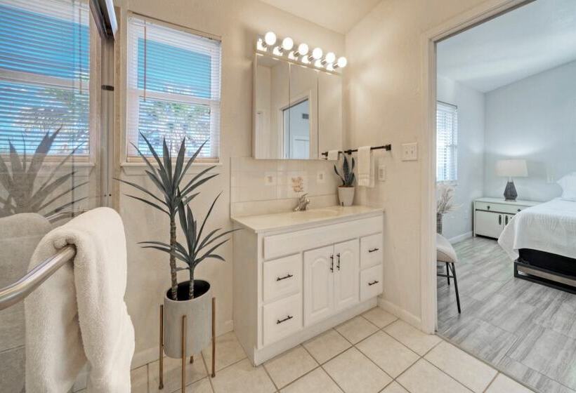 Private Pool, In Golf Cart Zone, Golf Cart For Rent Sea Therapy By Avantstay