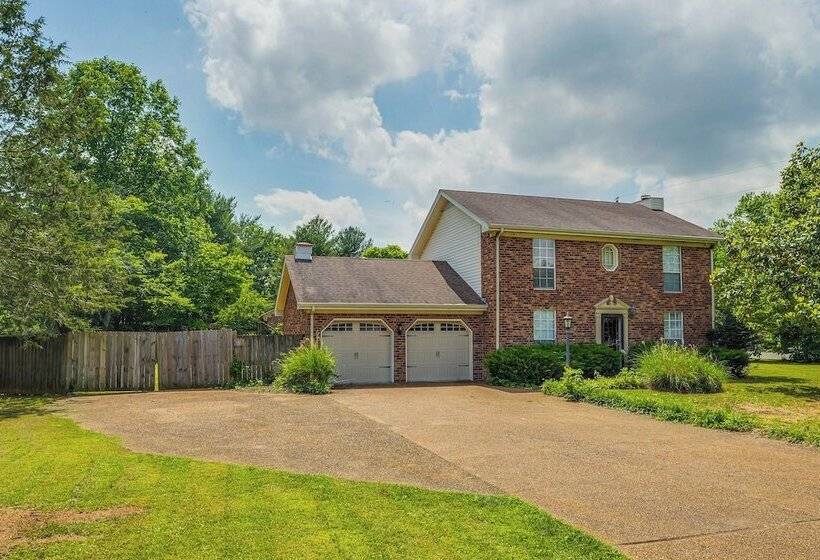 Smyrna Home W/ Private Yard: 25 Mi To Nashville!