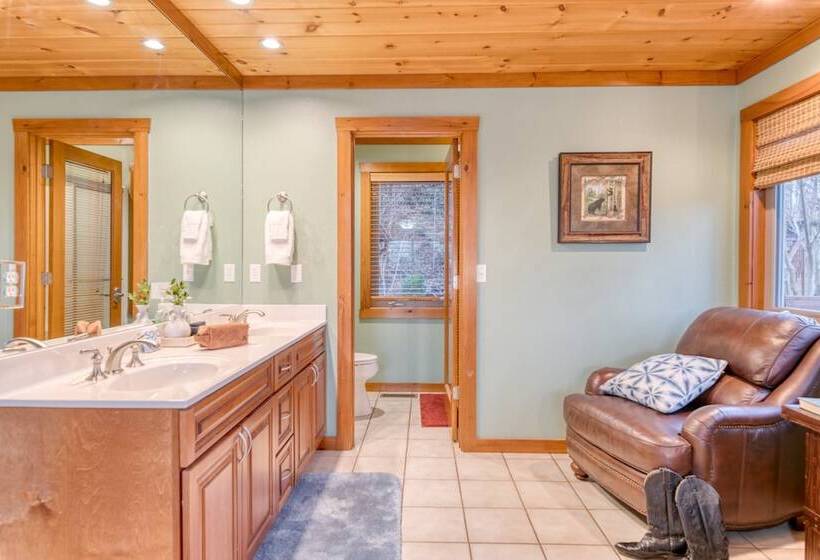 Thunder Mountain By Avantstay Views + Hot Tub