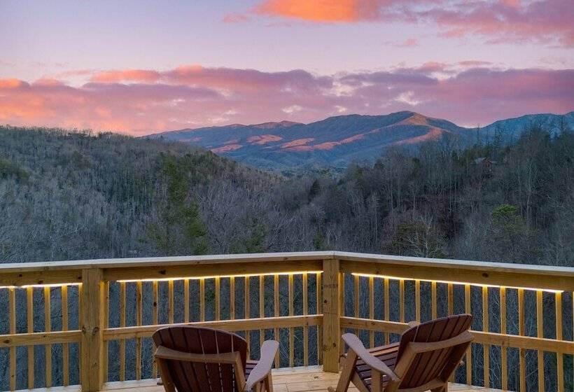 Thunder Mountain By Avantstay Views + Hot Tub